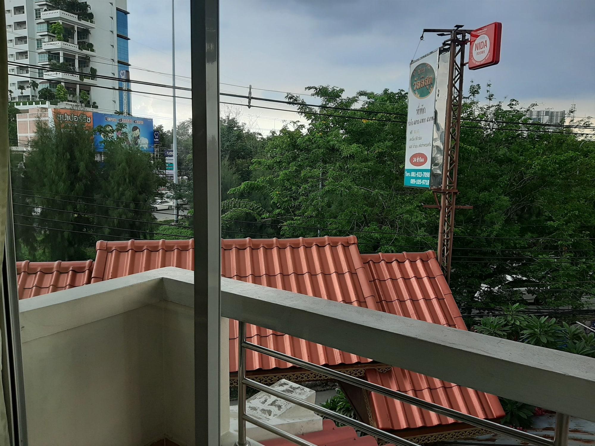 Vanlisut Hotel Ngamwongwan Nonthaburi Eksteriør bilde