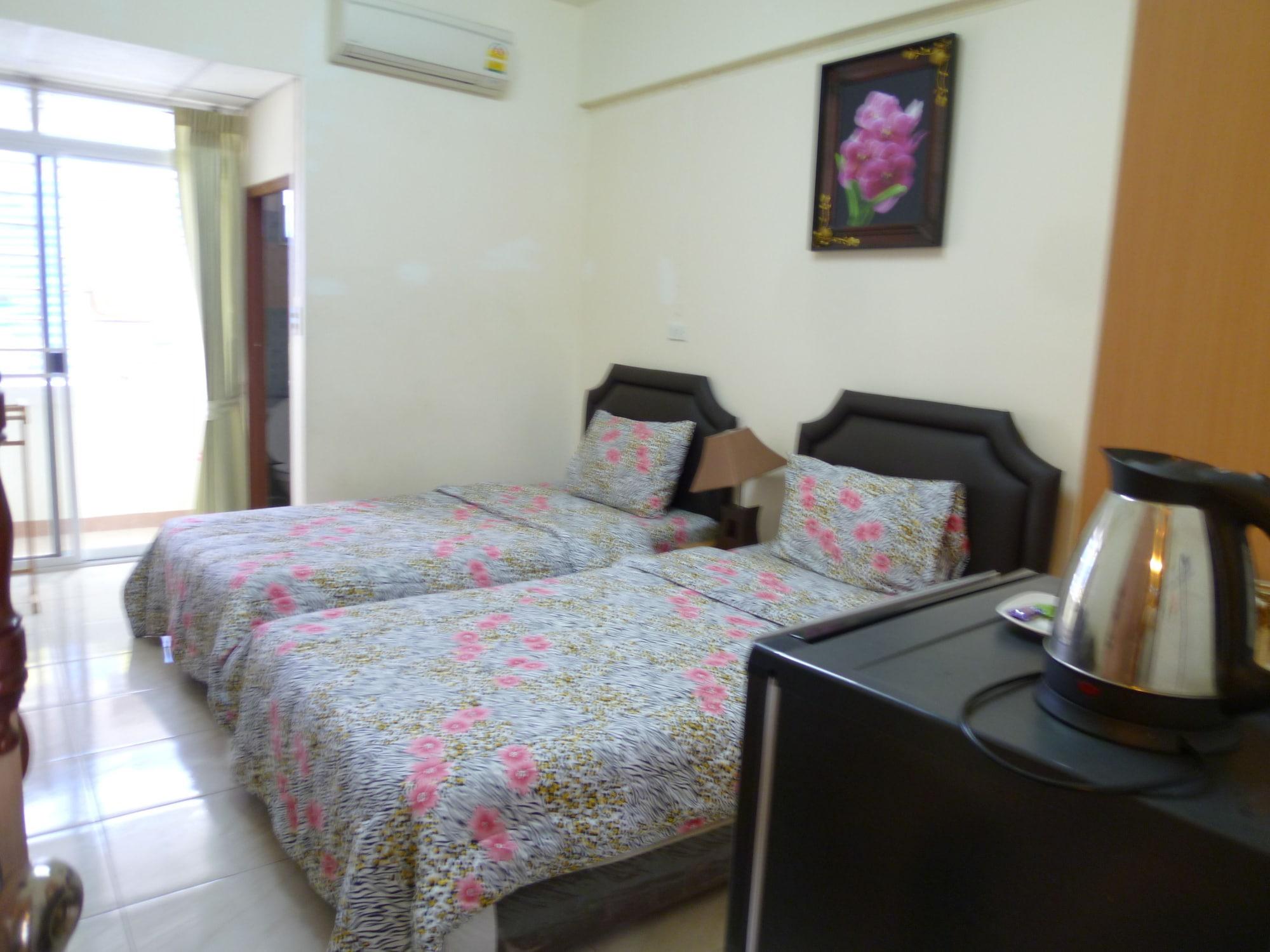 Vanlisut Hotel Ngamwongwan Nonthaburi Eksteriør bilde