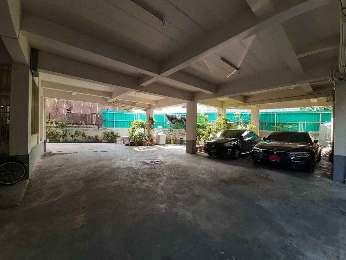 Vanlisut Hotel Ngamwongwan Nonthaburi Eksteriør bilde